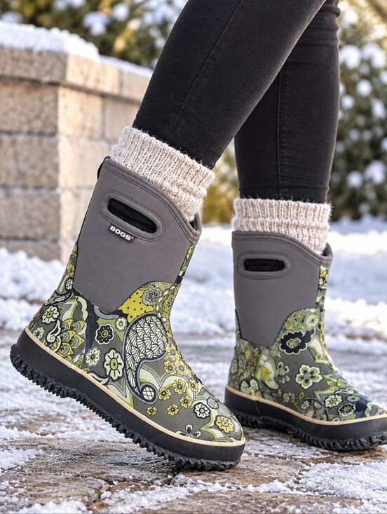 Bogs Shoes - Bogs Classic Mid Paisley Waterproof Boots Size 6